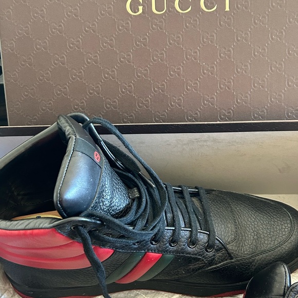 Gucci shoes - Picture 2 of 3